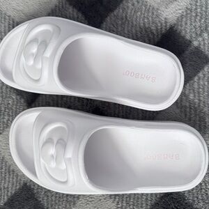 NWOT-BAMBOO White Slide Sandals with Subtle Logo-7